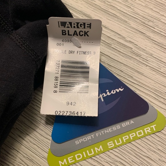 Champion sports bra, medium support size large - Picture 3 of 3